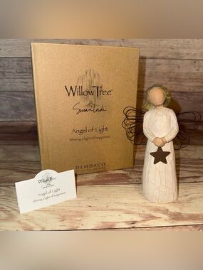 Willow Tree “Angel of Light” Figurine - Shining a light of happiness - NEW